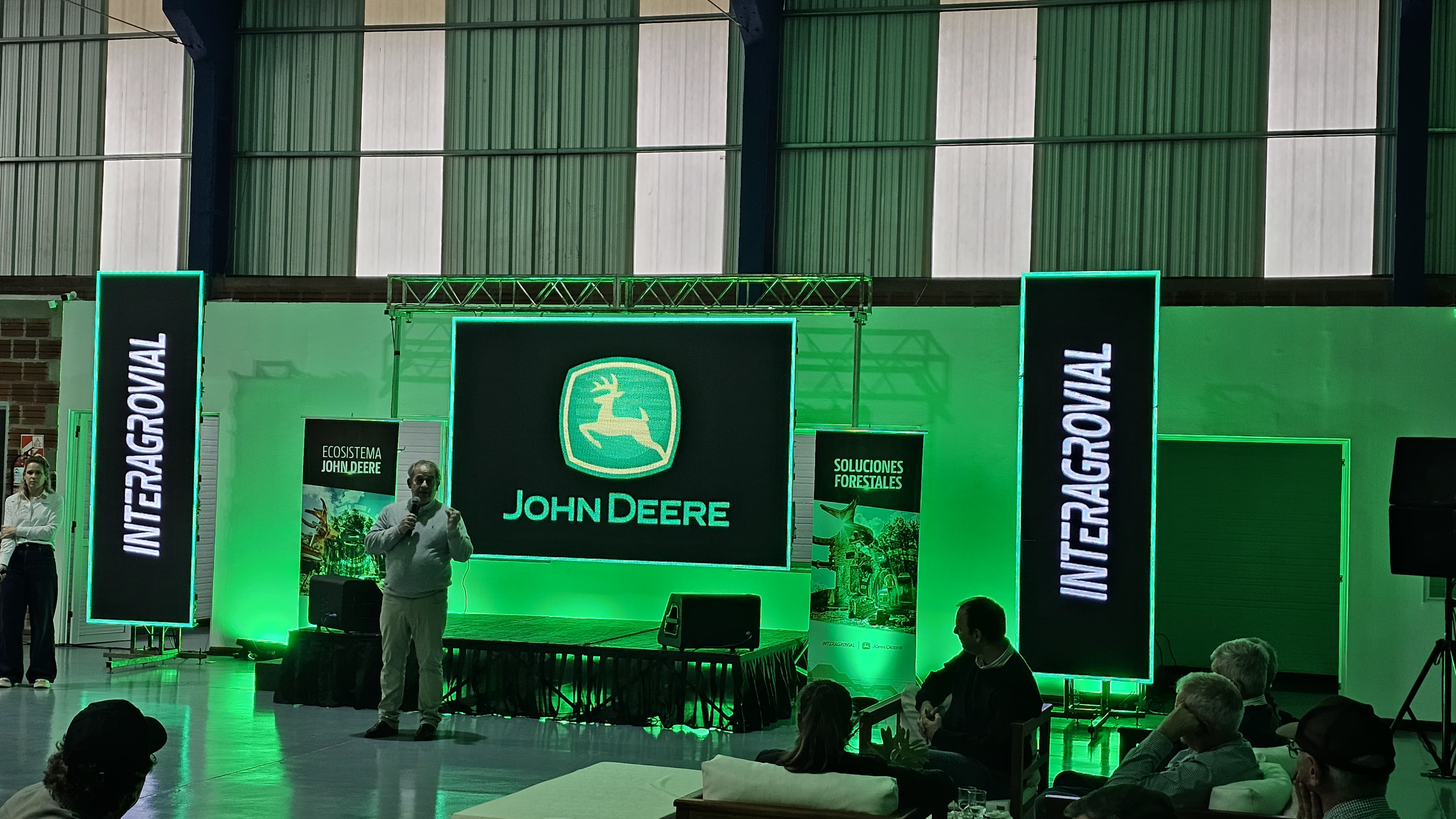 La empresa John Deere desembarca en Eldorado de la mano de Interagrovial